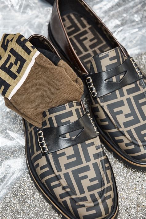 fendi mens shoes online|fendi 手提包.